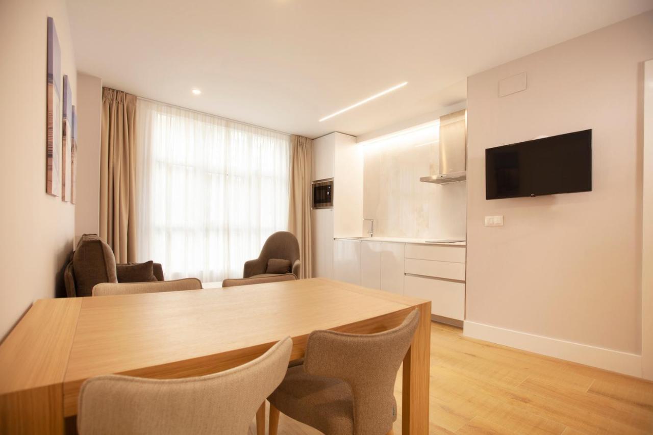 Apartamentos Reina Victoria Сантандер Екстериор снимка