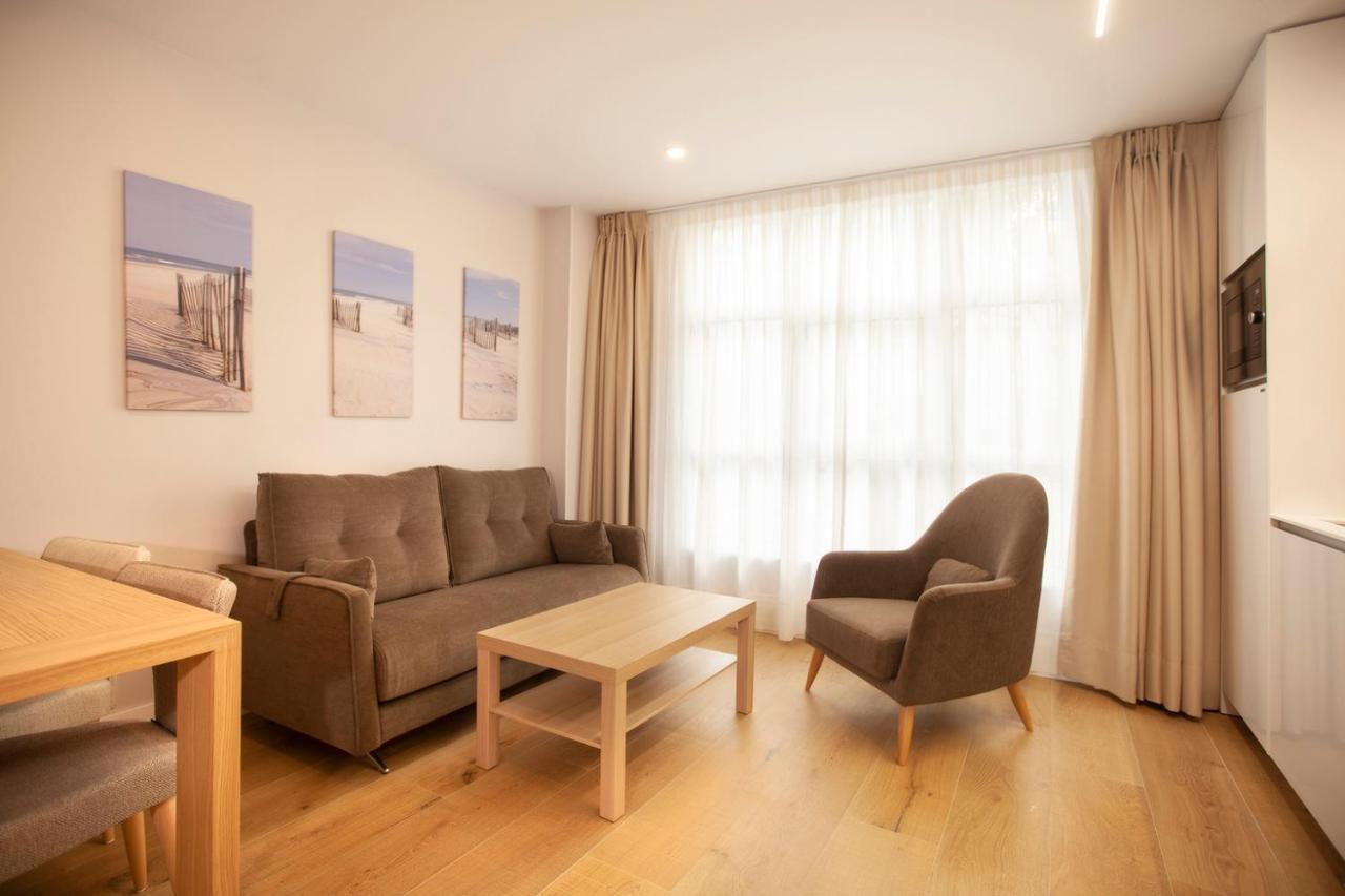 Apartamentos Reina Victoria Сантандер Екстериор снимка