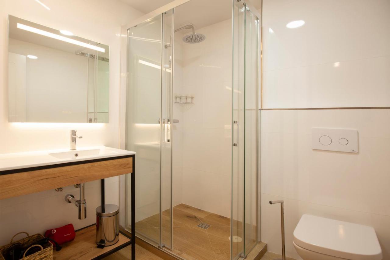 Apartamentos Reina Victoria Сантандер Екстериор снимка