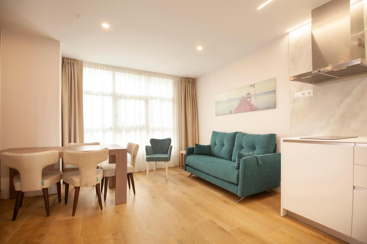 Apartamentos Reina Victoria Сантандер Екстериор снимка