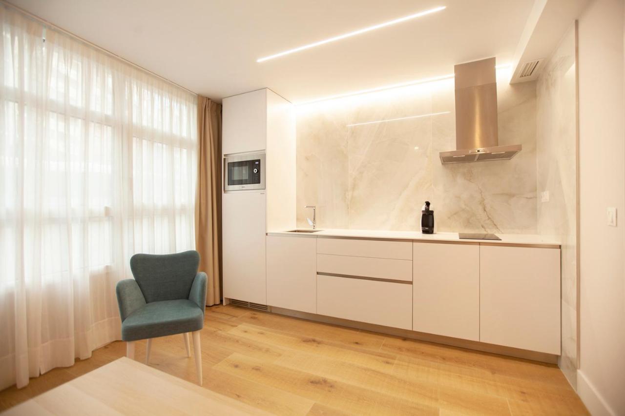 Apartamentos Reina Victoria Сантандер Екстериор снимка