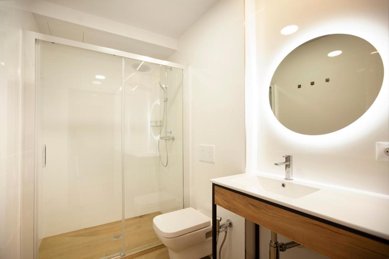 Apartamentos Reina Victoria Сантандер Екстериор снимка